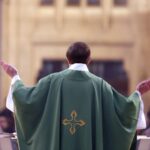 Homosexuals can become Catholic priests, Italian Bishops announce