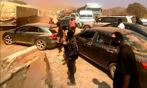 Kogi, FRSC, army battle Abuja-Lokoja expressway lock down 