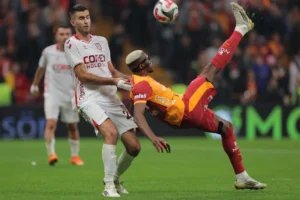 Osimhen hushes Aboubakar criticism with double strike, Turkey club boss hails