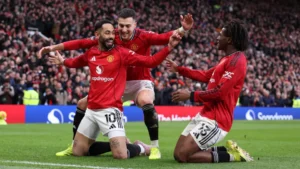 Old Trafford agog as Carrick’s magic paints Manchester City red